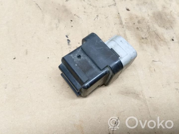 Toyota Corolla E120 E130 Przekaźnik / Modul układu ogrzewania wstępnego 2861067010