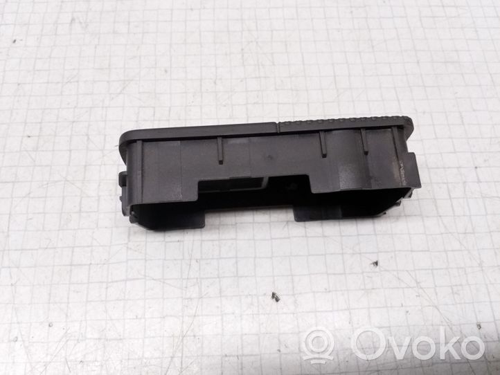 Opel Vectra C Support bouton lève vitre porte arrière 24437646