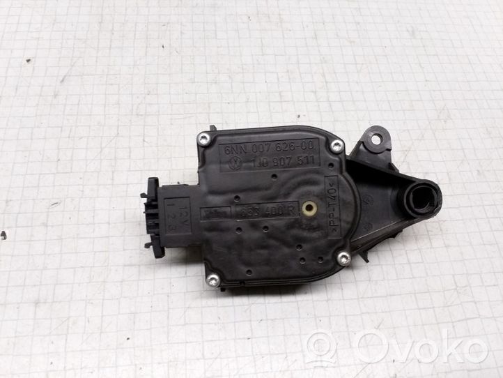 Volkswagen Lupo Moteur / actionneur de volet de climatisation 1J0907511