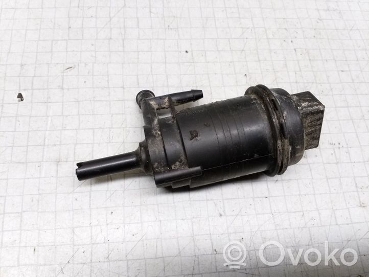 Renault 21 Pompe de lave-glace de pare-brise 7704002215