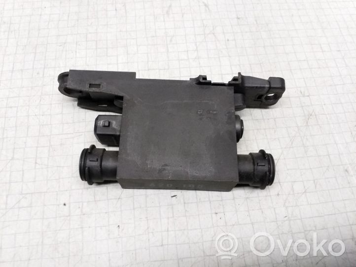 Audi A6 S6 C4 4A Centrālās atslēgas vadības bloks 4A0959981