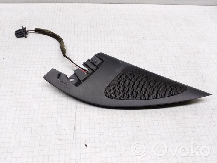 Volkswagen Golf IV Coque de rétroviseur 1J0035411E