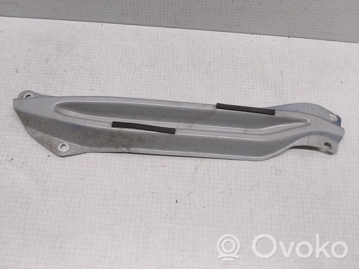 Volkswagen Golf V Altro elemento di rivestimento della portiera posteriore 1K6833508B