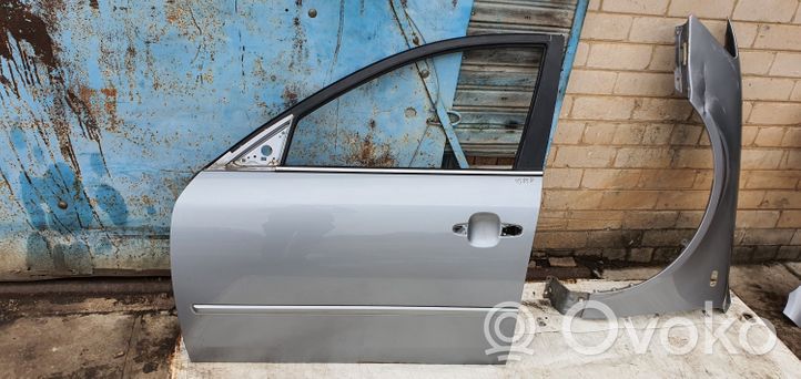 Hyundai Sonata Front door 