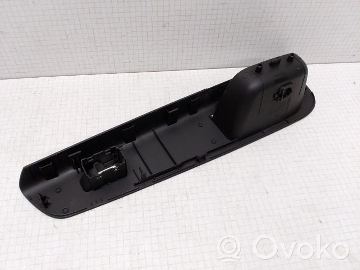 KIA Ceed Other front door trim element 823611H000