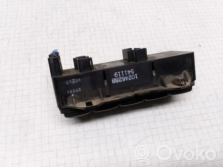 Opel Sintra Other switches/knobs/shifts 10246288