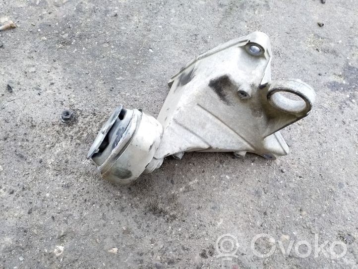 Volkswagen PASSAT B5.5 Support de boîte de vitesses 