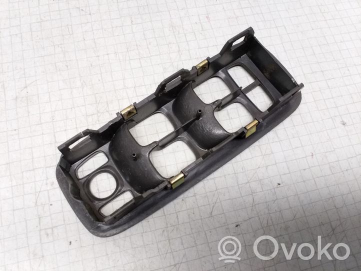 Volvo S60 Support bouton lève vitre porte avant 09193383