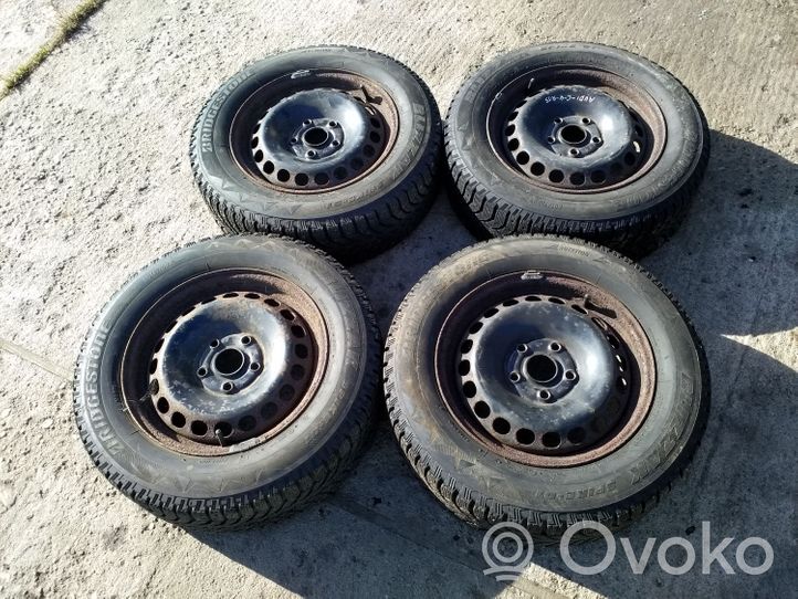 Audi A6 S6 C4 4A Opony zimowe z kolcami R15 BRIDGESTONE