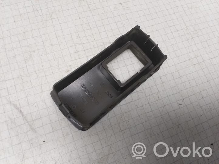 Opel Vectra C Front door window switch trim 24453571