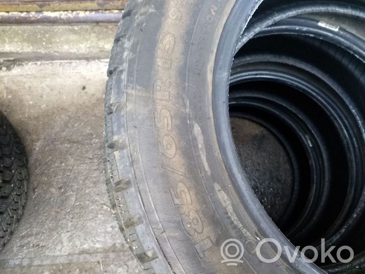 Opel Astra G Pneumatici invernali/da neve con borchie R15 NOKIANTYRES