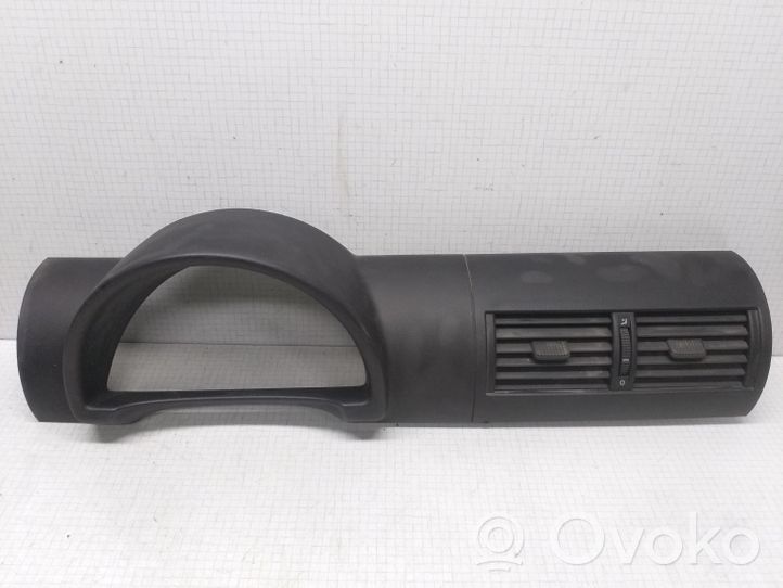 Volkswagen Fox Rivestimento pannello centrale del cruscotto 5Z0858069C