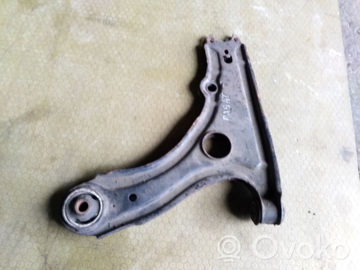 Volkswagen PASSAT B3 Brazo de suspensión/horquilla inferior delantero 