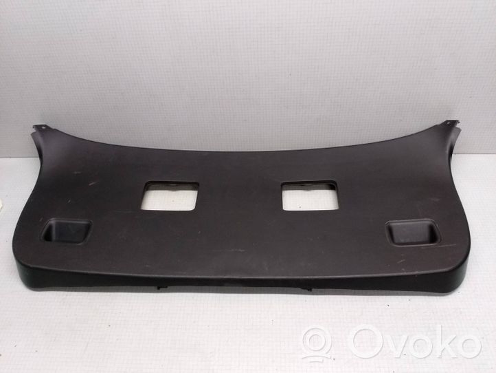 Toyota Corolla E120 E130 Dolny panel schowka koła zapasowego 6775002020