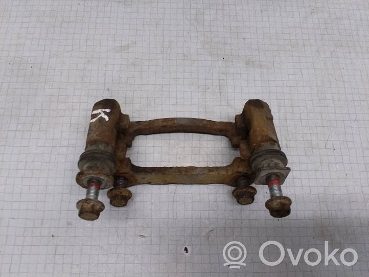 Toyota Corolla E120 E130 Supporto della pinza del freno posteriore 