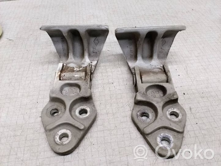 Opel Movano A Set di cerniere portiera anteriore 36352610