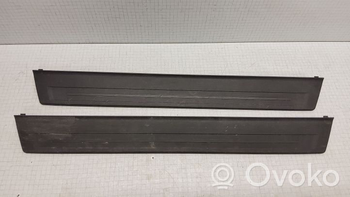 Subaru Outback Altro elemento di rivestimento sottoporta/montante 94061AJ030