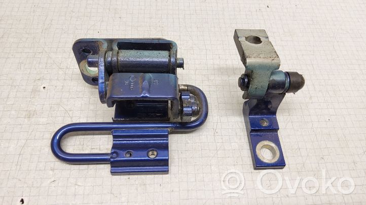 Volkswagen PASSAT B5.5 Rear door hinge set 3B4833411D