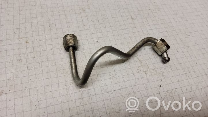 Subaru Outback Tuyau d'alimentation conduite de carburant 