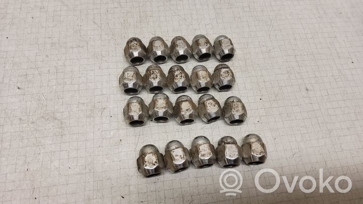 Subaru Legacy Nuts/bolts 