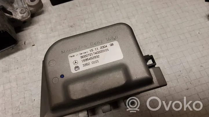 Mercedes-Benz A W169 Engine ECU kit and lock set A6401502379