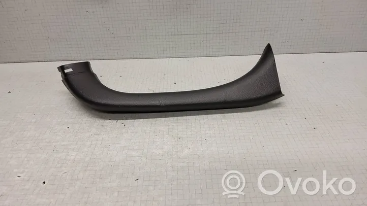 Toyota Verso Garniture panneau latérale du coffre 679370F020