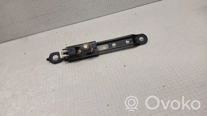 Toyota Verso Rail de réglage hauteur de ceinture de sécurité E563001