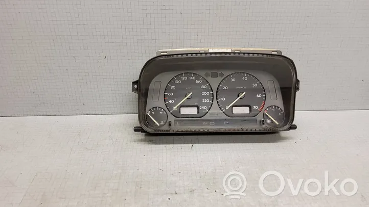 Volkswagen Vento Spidometras (prietaisų skydelis) 5411004600