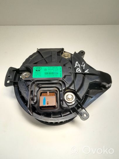 Audi A4 S4 B6 8E 8H Ventola riscaldamento/ventilatore abitacolo 8E1820021