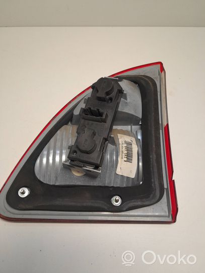 Ford Galaxy Lampy tylnej klapy bagażnika 7M5945093B