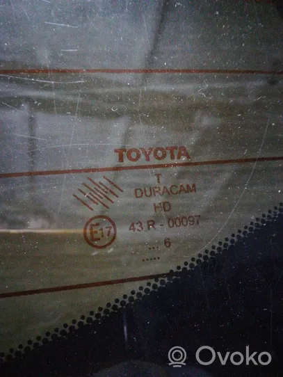 Toyota Corolla Verso AR10 Aizmugurējais stikls 43R00097