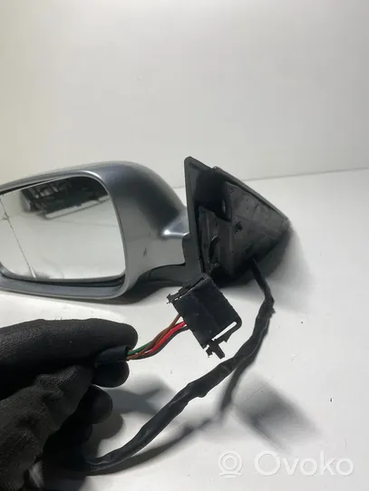 Volkswagen PASSAT B5.5 Front door electric wing mirror E1030478