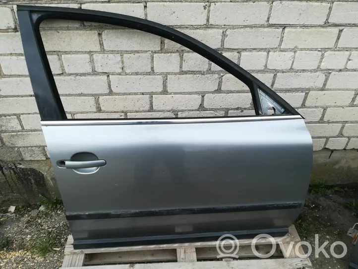 Volkswagen PASSAT B5.5 Front door 