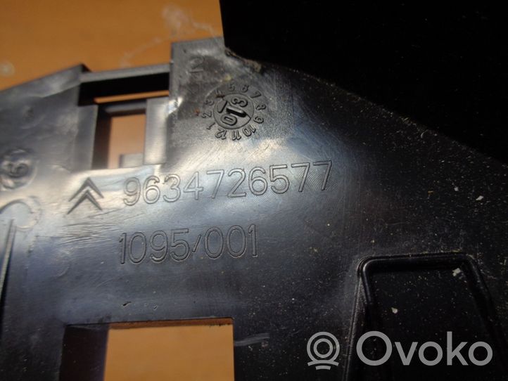 Citroen C5 Przedni uchwyt na kubek tunelu środkowego 9634726577