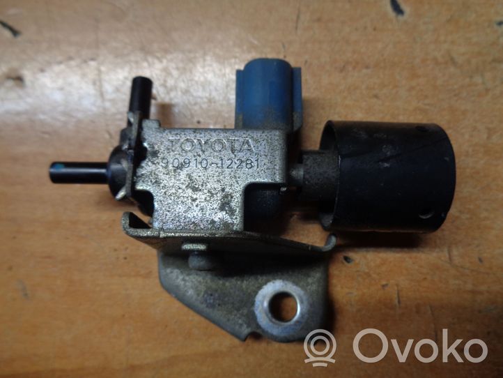 Toyota Auris E180 Turboahtimen magneettiventtiili 9091012281