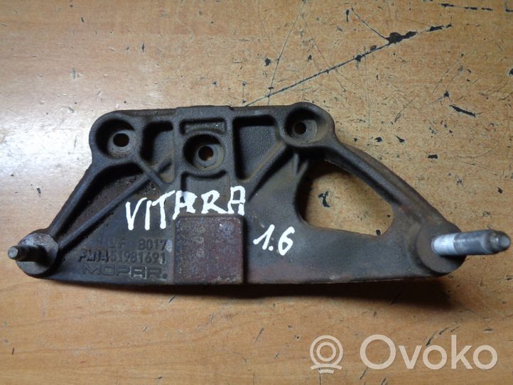 Suzuki Vitara (LY) Supporto nel bagagliaio/baule 