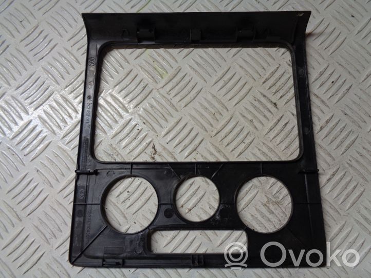 Volkswagen Caddy Console centrale, commande chauffage/clim 2K0858061