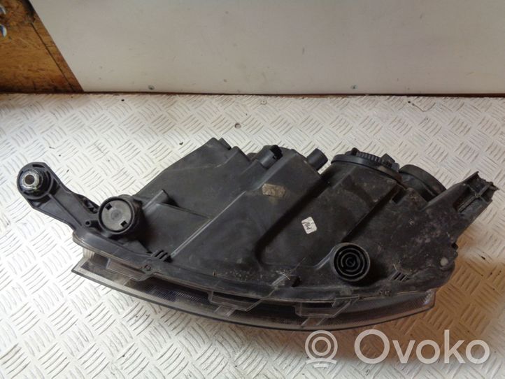 Skoda Rapid (NH) Phare frontale 5JC941016