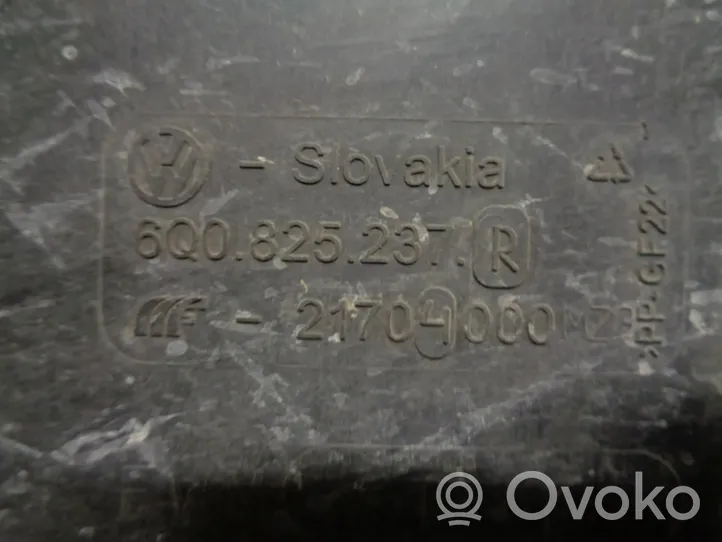 Skoda Fabia Mk2 (5J) Osłona dolna silnika 6Q0825237R