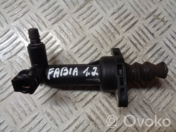 Skoda Fabia Mk2 (5J) Główny cylinder sprzęgła 6Q0721261F