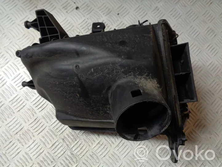 Nissan Qashqai+2 Boîtier de filtre à air 1021725S01