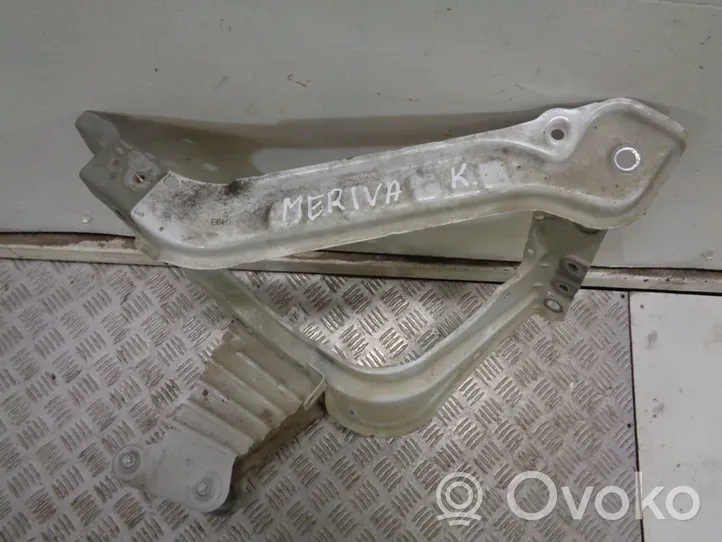 Opel Meriva B Sivujäähdyttimen tuen suojapaneeli 13270861