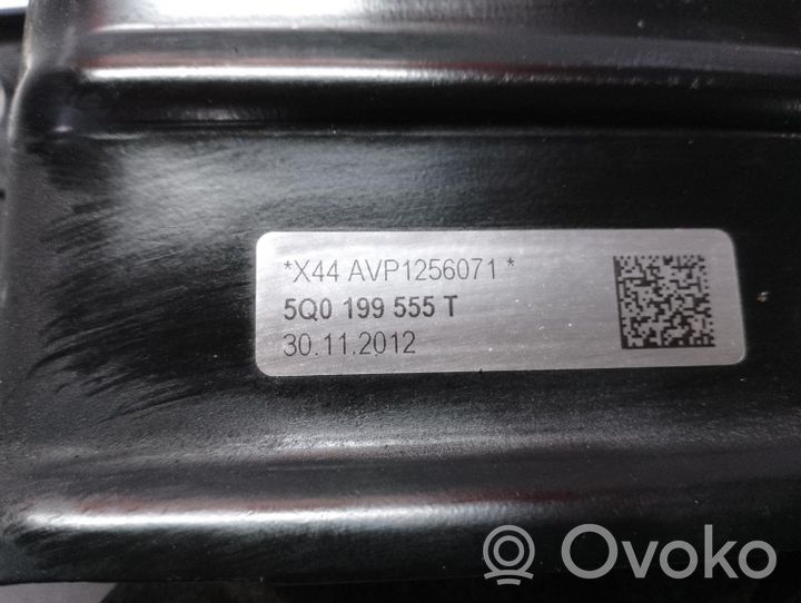 Seat Leon (5F) Mocowanie / Uchwyt skrzyni biegów 5Q0199555