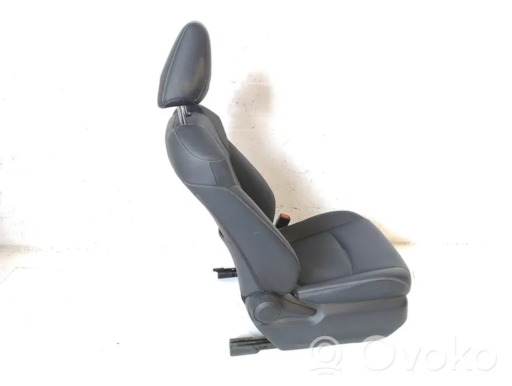 Citroen C-Crosser Sedile anteriore del passeggero 887697