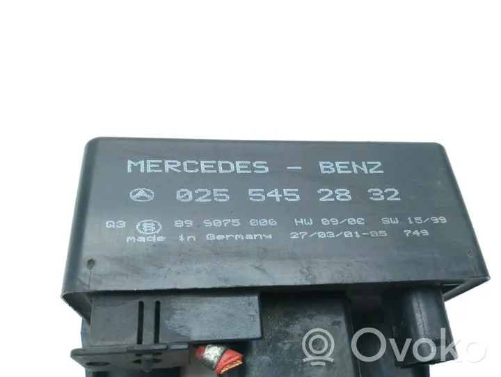 Mercedes-Benz Sprinter W907 W910 Glow plug pre-heat relay A0255452832