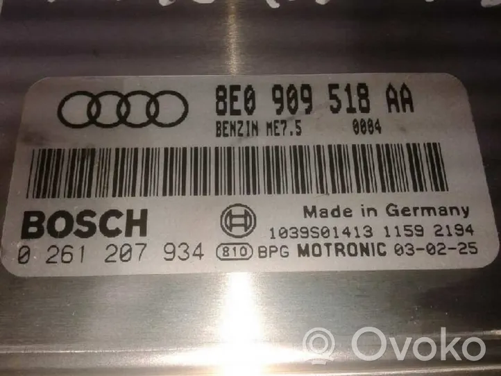 Audi A4 S4 B6 8E 8H Calculateur moteur ECU 8E0909518AA