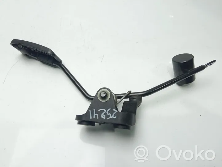 Toyota Aygo AB10 Pedale dell’acceleratore 781200H010