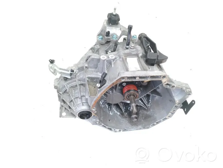 Nissan Qashqai Manualna 5-biegowa skrzynia biegów ND4008