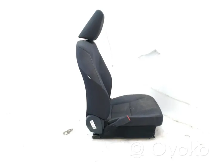 Toyota Yaris Fotele / Kanapa / Komplet 71073K0210C6