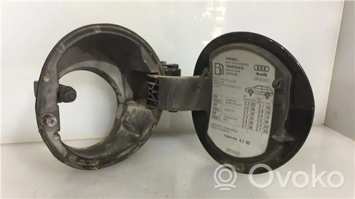 Audi A3 S3 8P Tappo del serbatoio del carburante 8P0809999B